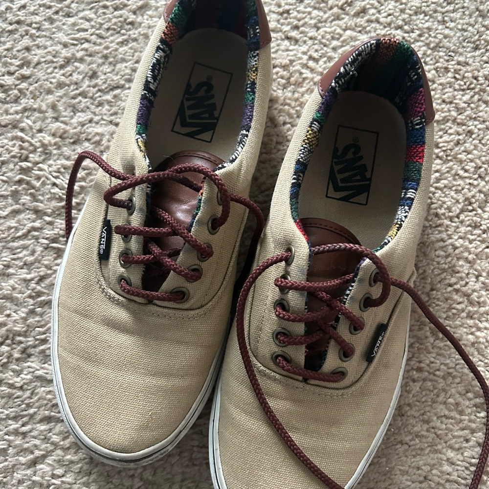 VANS Beige Canvas Sneakers with Multicolor Lining Details
